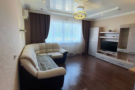 Двухкомнатная квартира в аренду посуточно в Новороссийске по адресу проспект Ленина, 95Бк2