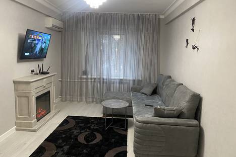 4-комнатная квартира в Каспийске, улица Ильяшенко, 2