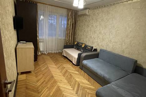 Двухкомнатная квартира в аренду посуточно в Ялте по адресу Московская улица, 53