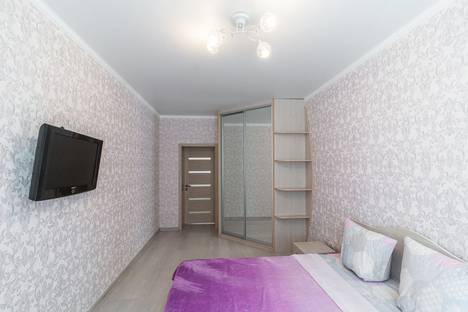 Двухкомнатная квартира в аренду посуточно в Омске по адресу улица Крупской, 14к4