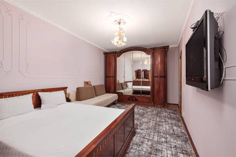 Трёхкомнатная квартира в аренду посуточно в Москве по адресу Кутузовский проспект, 24