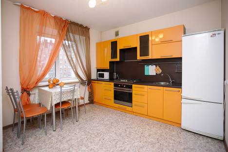 1-комнатная квартира в Ярославле, улица Труфанова, 32А