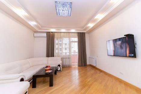 Однокомнатная квартира в аренду посуточно в Ереване по адресу улица Павстоса Бузанда, 13, метро Площадь Республики