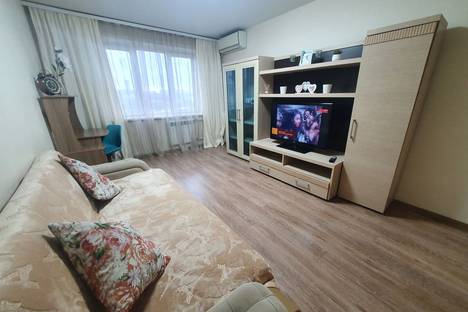 Двухкомнатная квартира в аренду посуточно в Владивостоке по адресу ул. Надибаидзе, 11