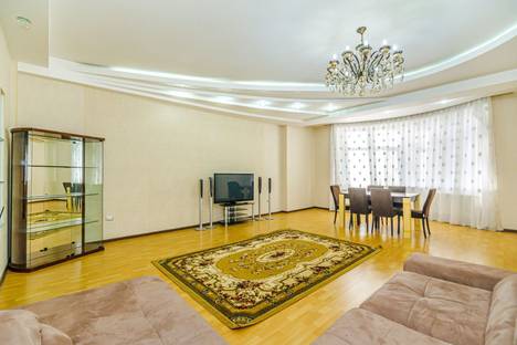 3-комнатная квартира в Баку, ул. Рашида Бейбутова, 65, м. 28 Мая