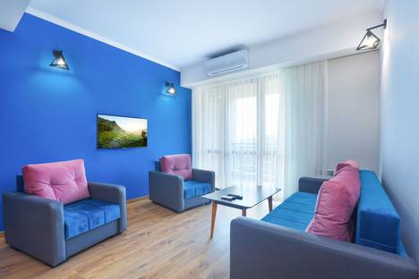 Трёхкомнатная квартира в аренду посуточно в Ереване по адресу ул. Езника Кохбаци, 16, метро Площадь Республики