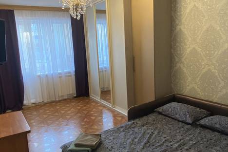 Двухкомнатная квартира в аренду посуточно в Южно-Сахалинске по адресу ул. М.А. Пуркаева, 82
