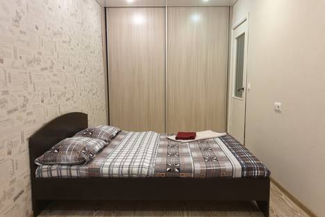 2-комнатная квартира в Мурманске, ул. Академика Книповича, 27