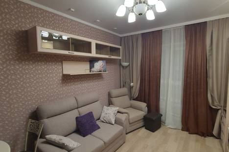 Двухкомнатная квартира в аренду посуточно в Великом Новгороде по адресу Большая Санкт-Петербургская ул., 124