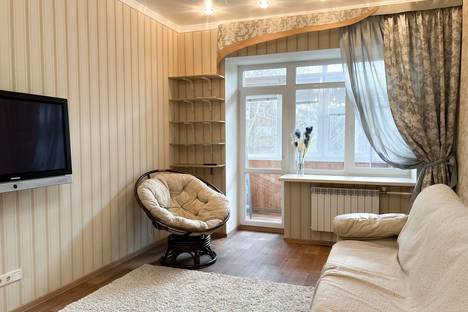 Двухкомнатная квартира в аренду посуточно в Томске по адресу ул. Карташова, 26