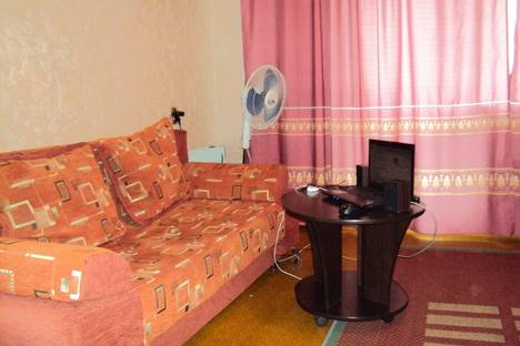 Двухкомнатная квартира в аренду посуточно в Саяногорске по адресу ул. Металлургов, 49
