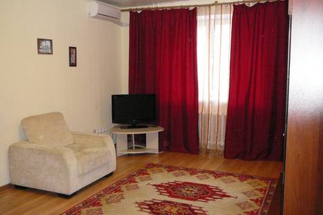 Однокомнатная квартира в аренду посуточно в Тюмени по адресу ул. Малыгина, 2