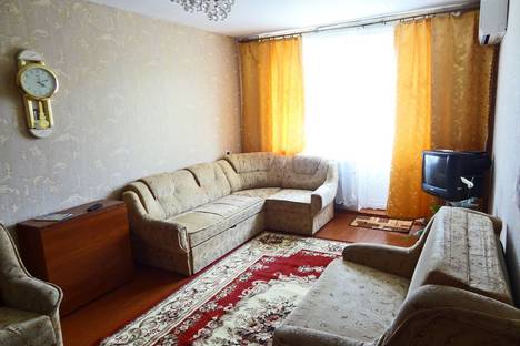 Однокомнатная квартира в аренду посуточно в Феодосии по адресу Старшинова 4