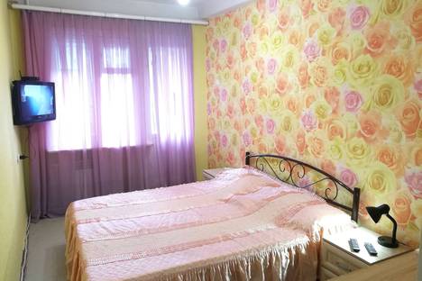 Двухкомнатная квартира в аренду посуточно в Севастополе по адресу Михайловская 5
